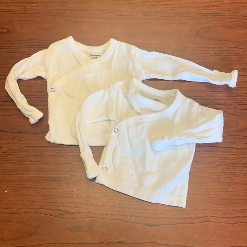 Gerber 2 pack white LS side snap tee
